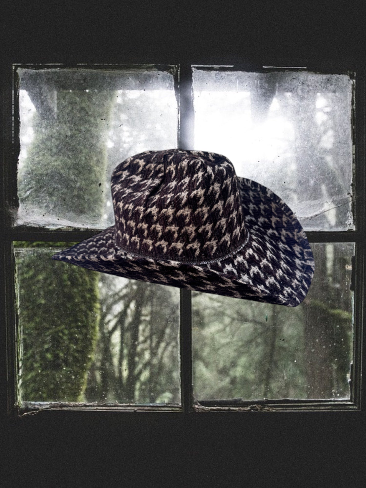 Chestnut Hound - Zandria