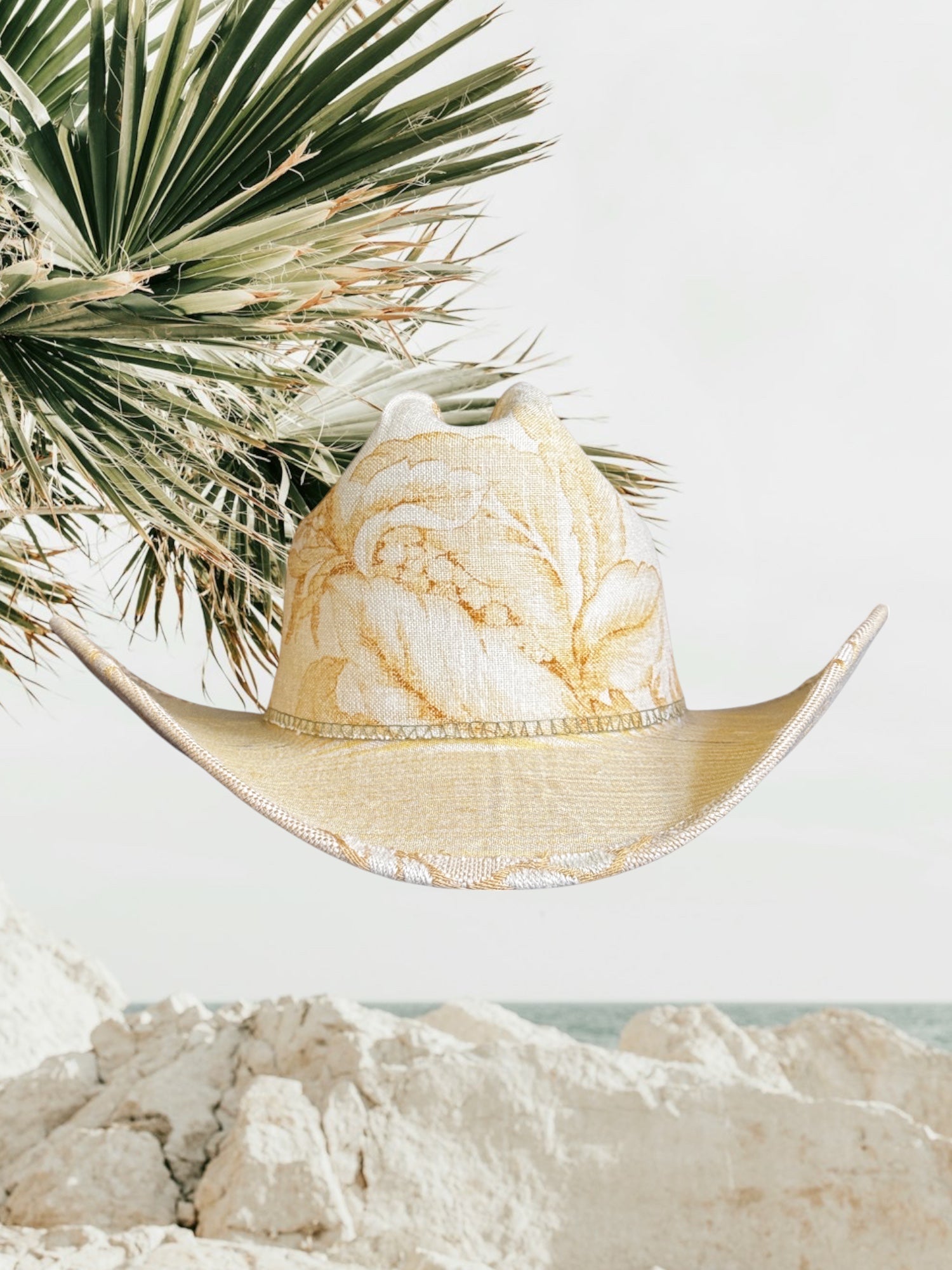 Golden Range - Zandria