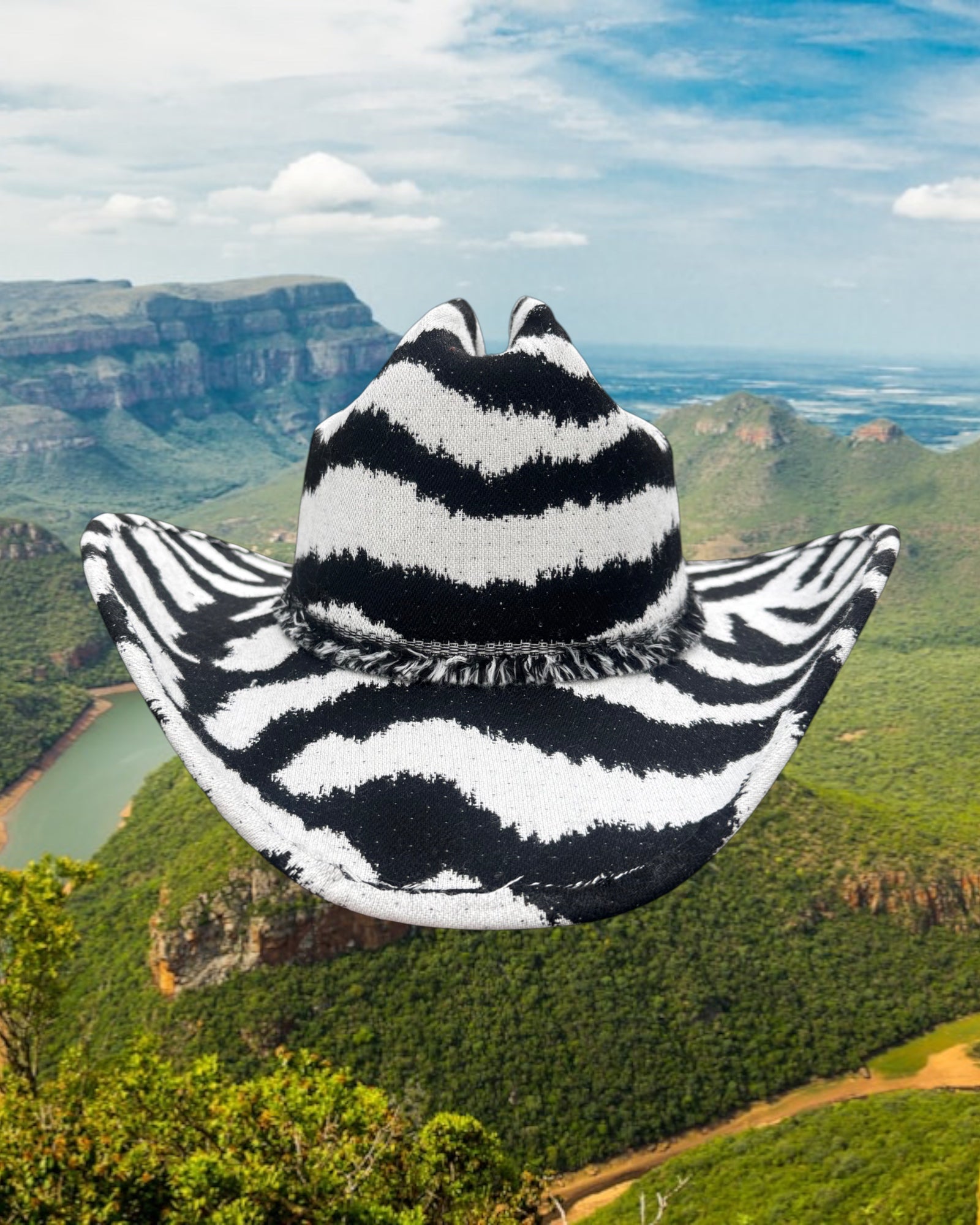 Ink & Ivory - Zandria