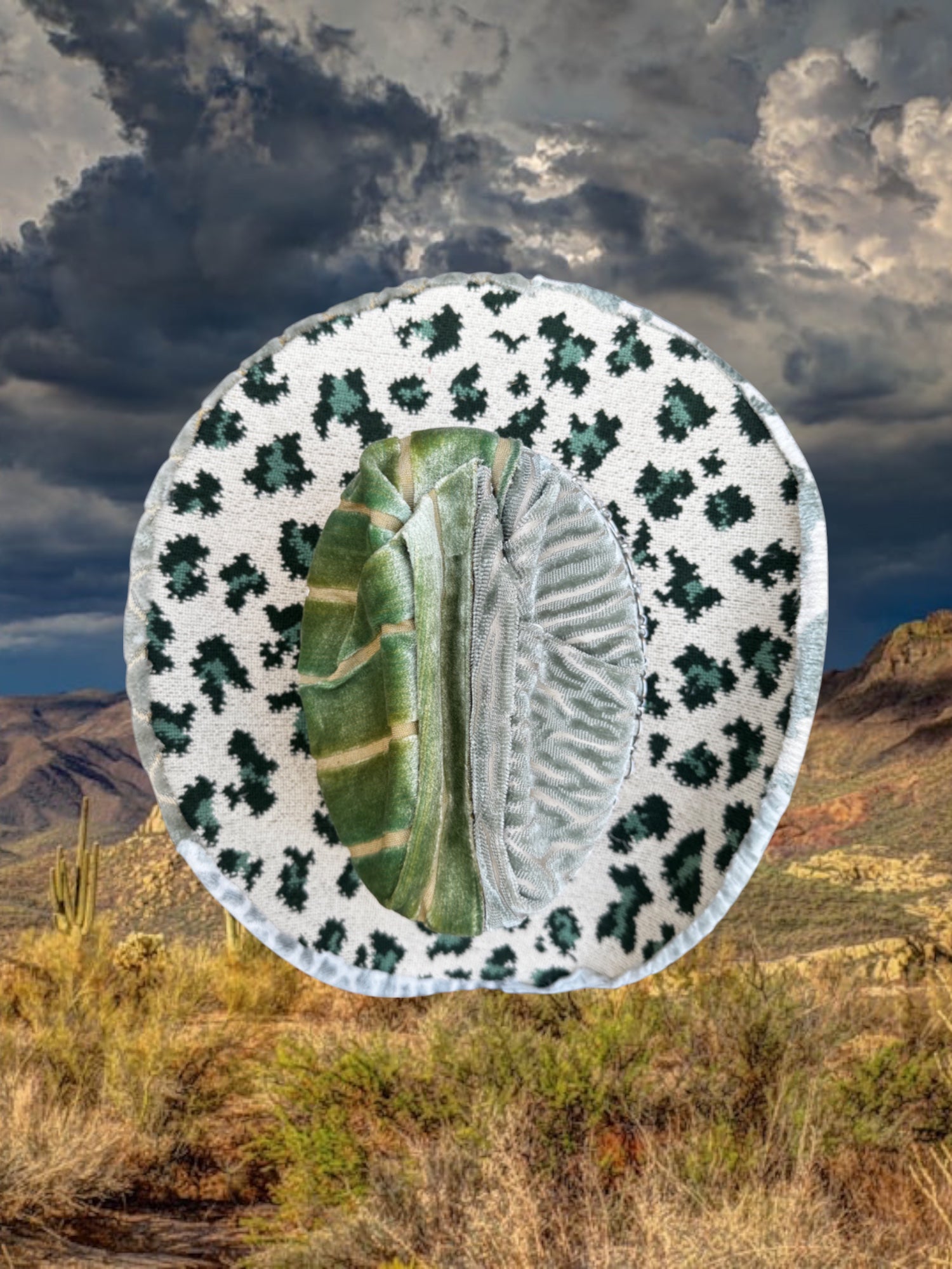 Mineral Mood - Zandria