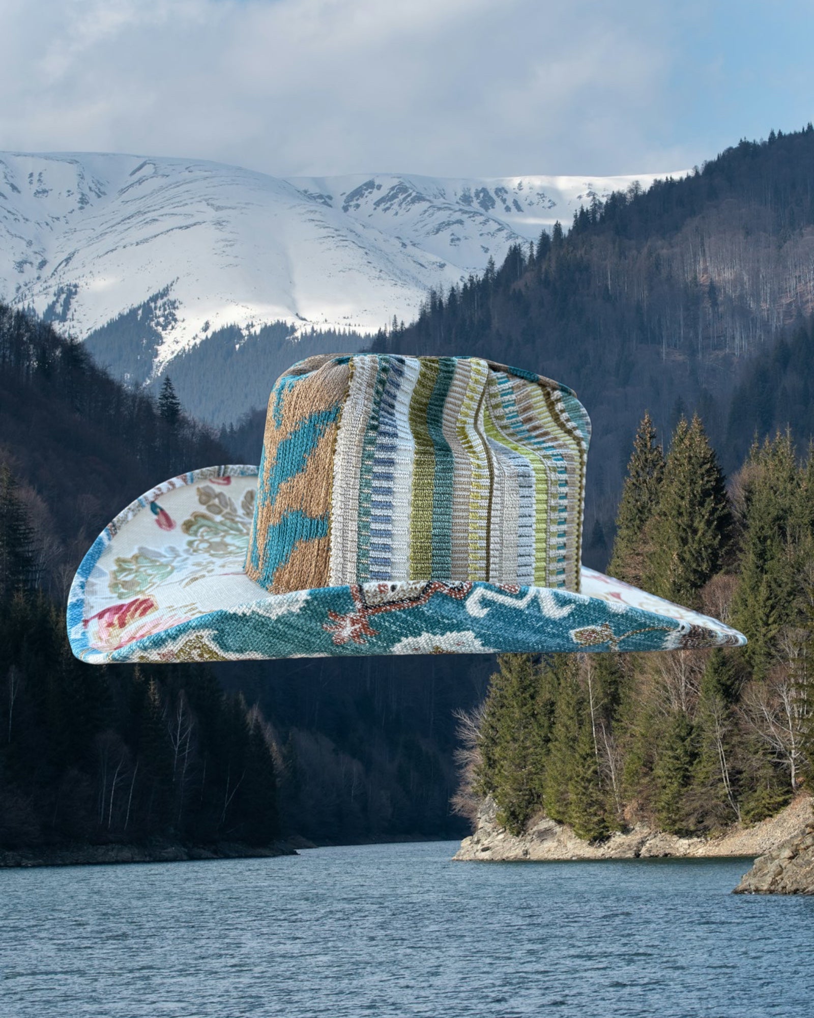 Turquoise Axis - Zandria