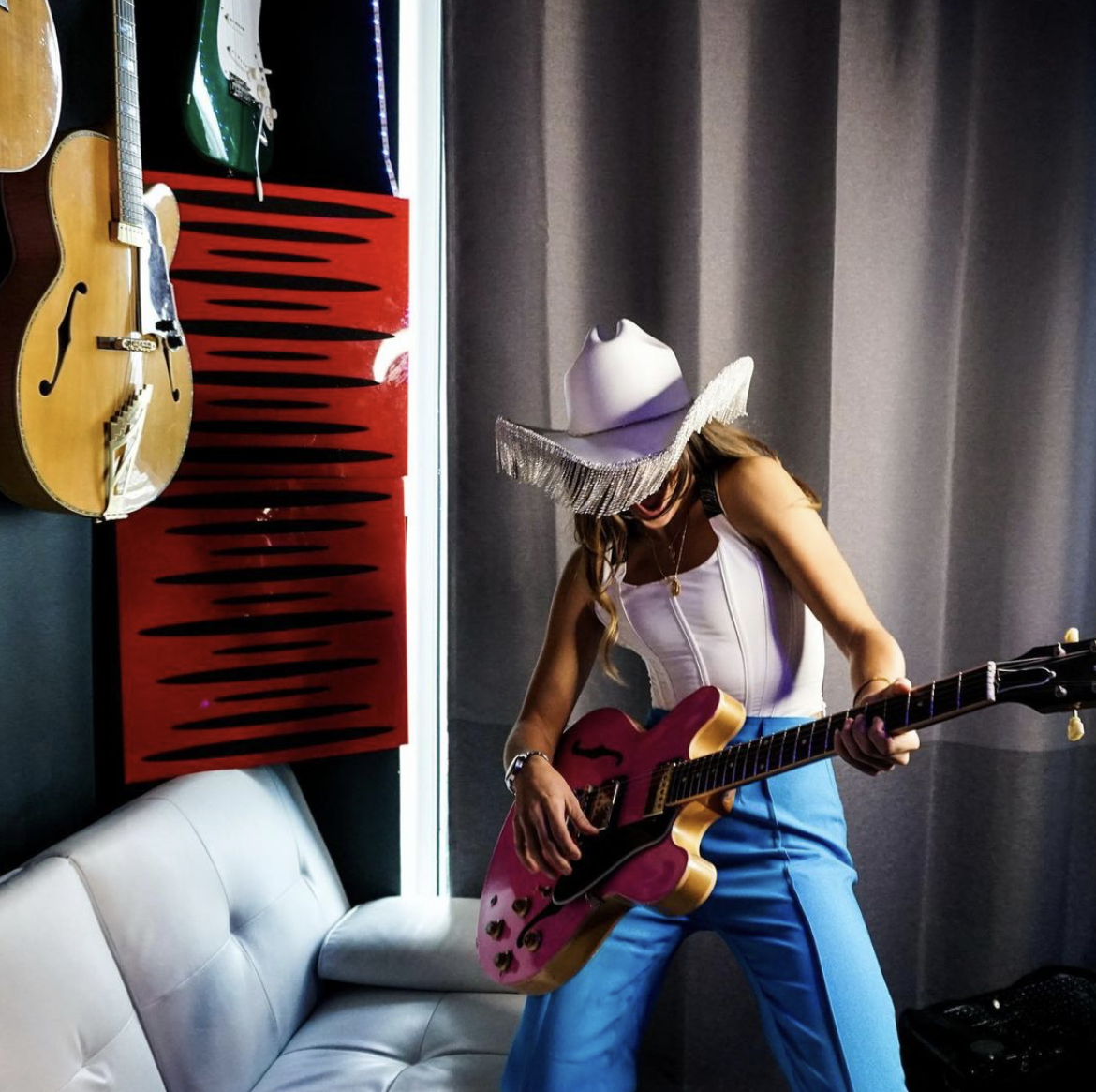 Lucky Strike - Zandria