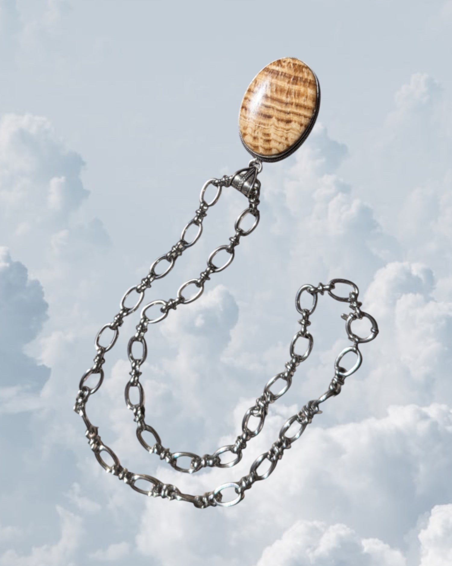 Aragonite Silver - Zandria