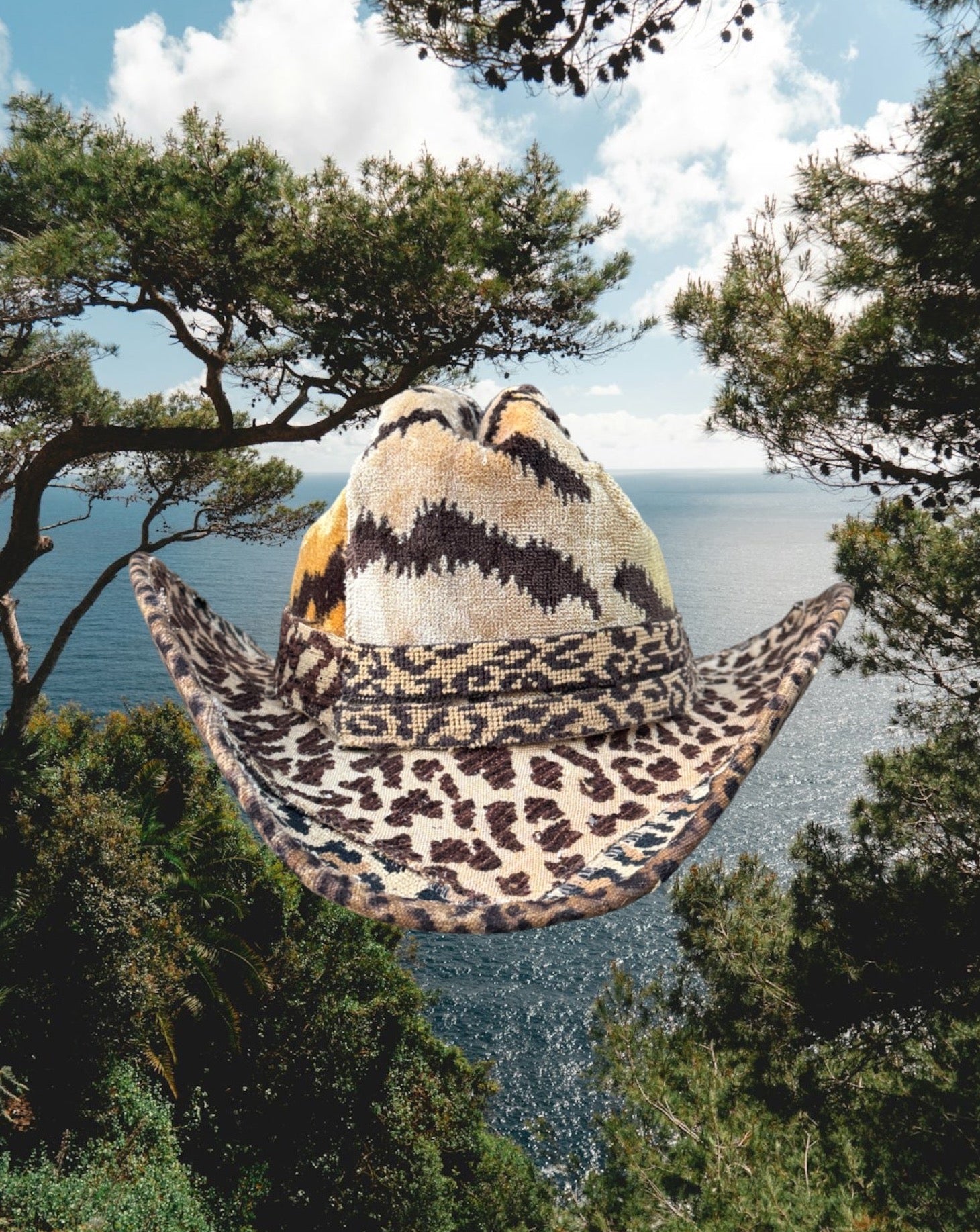 Cougar Material - Zandria