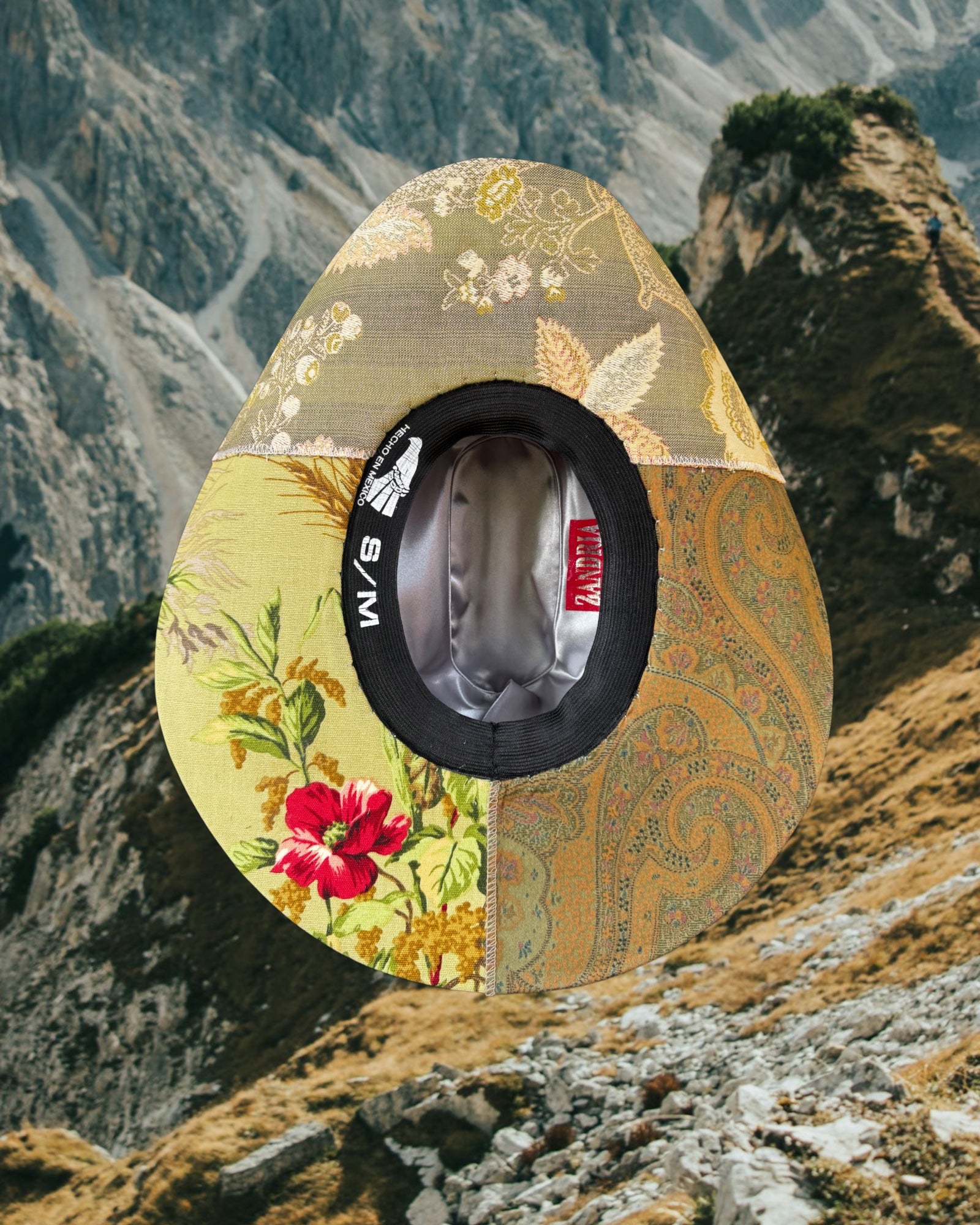 House of Birds - Zandria