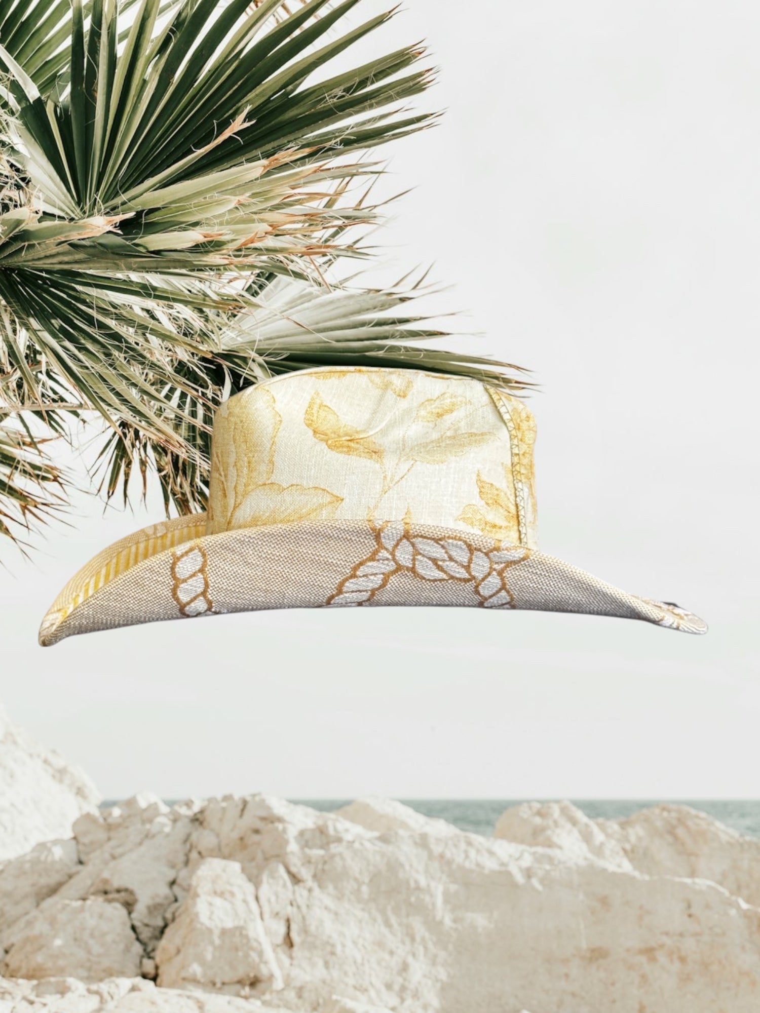 Golden Range - Zandria