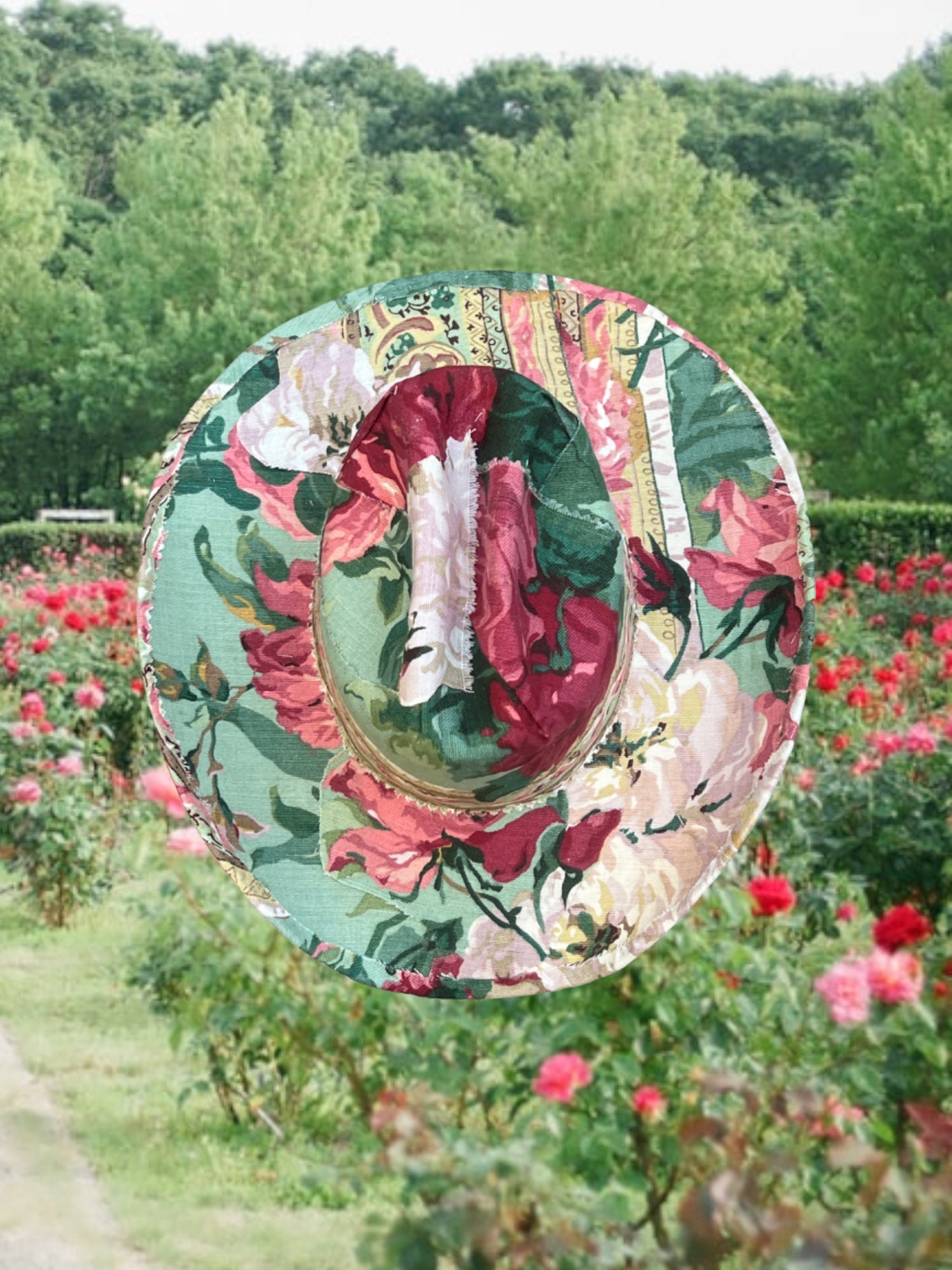 Rose Gardens - Zandria