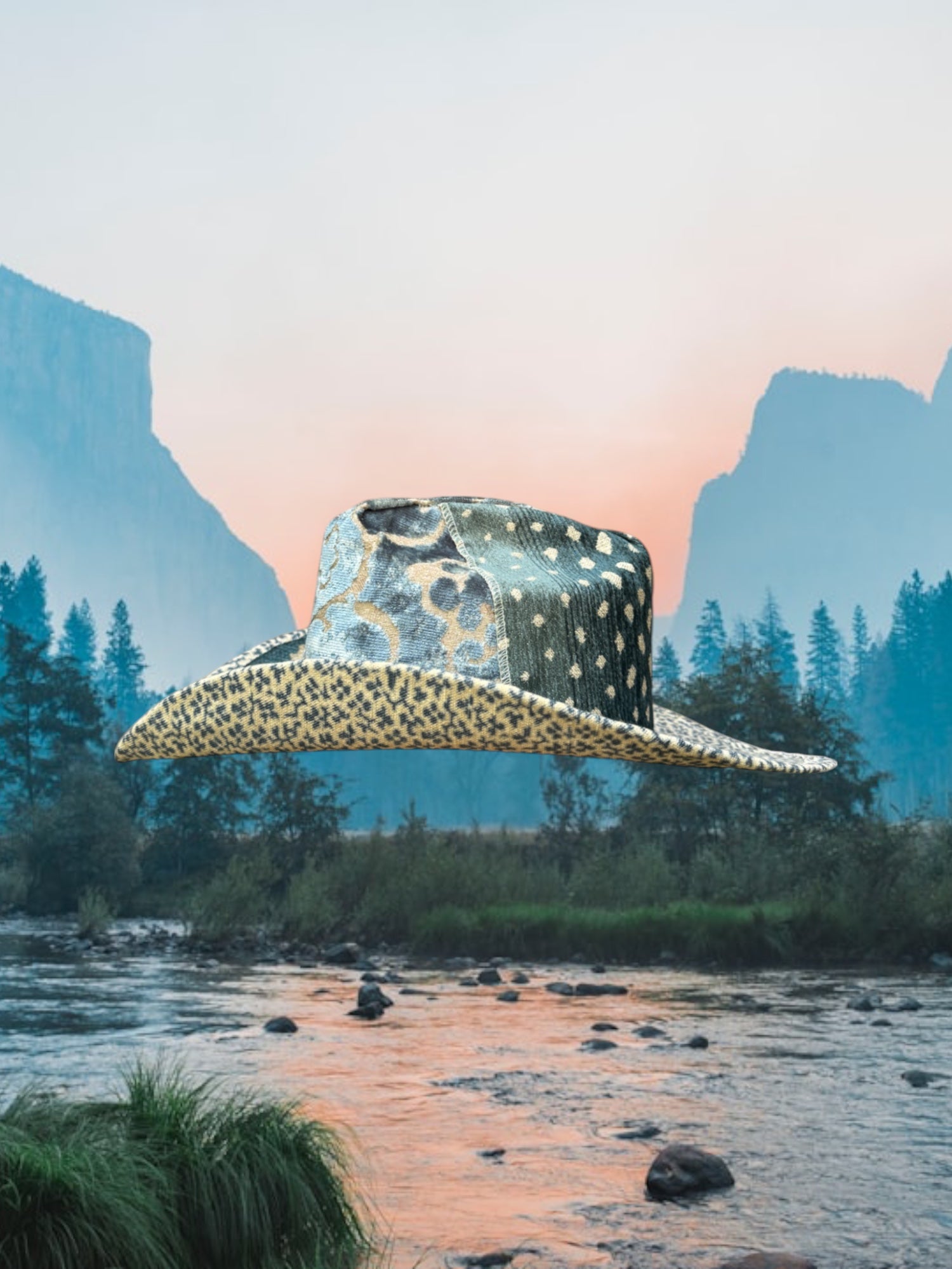 Sapphire Safari - Zandria