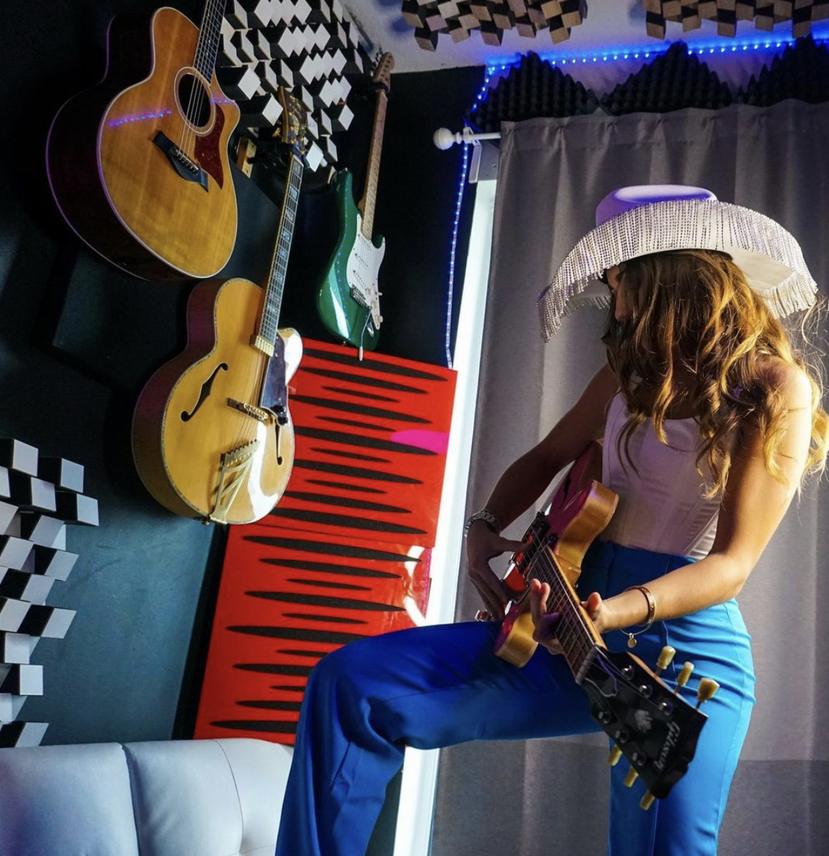 Lucky Strike - Zandria