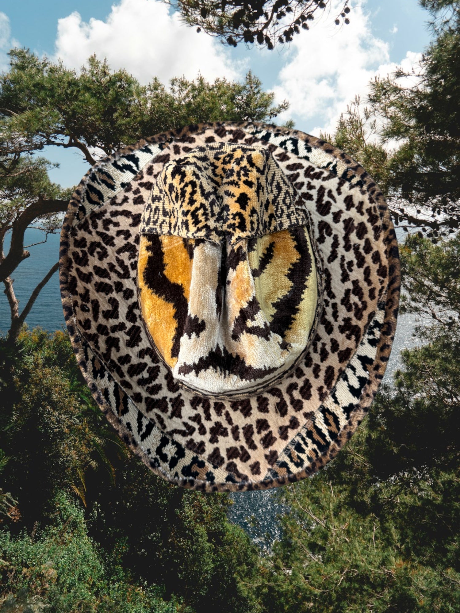 Cougar Material - Zandria